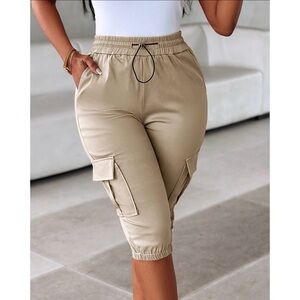 ChicMe Khaki Elastic Waist Cropped Cargo Pants, Size S